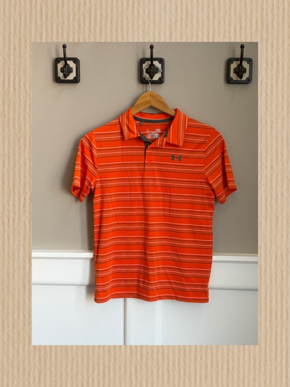 🧵Under Armour Orange Striped Polo - Big Kids